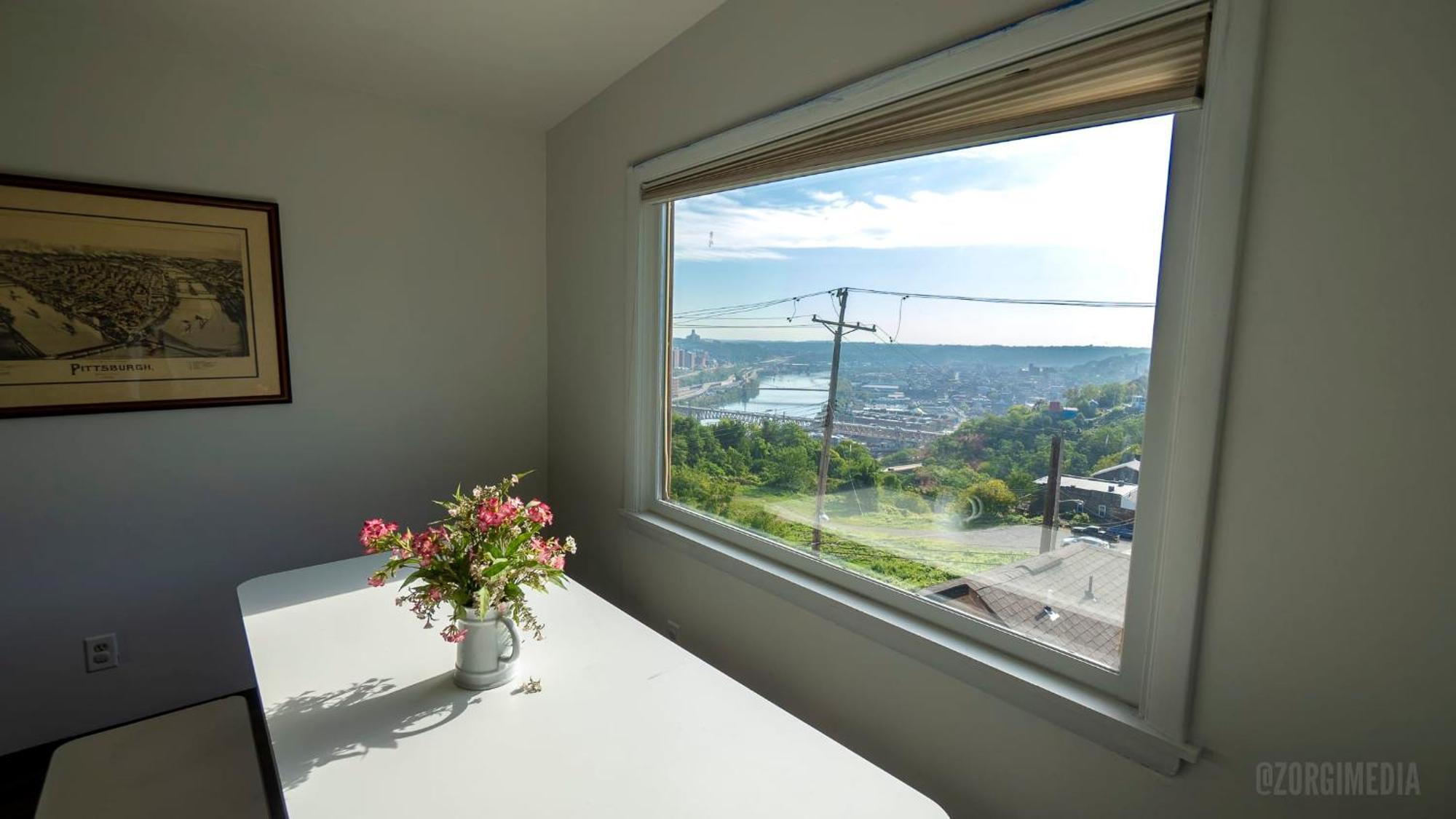 The Peak Mt Washington - Large 2Bd Apt W A View Питтсбург Экстерьер фото